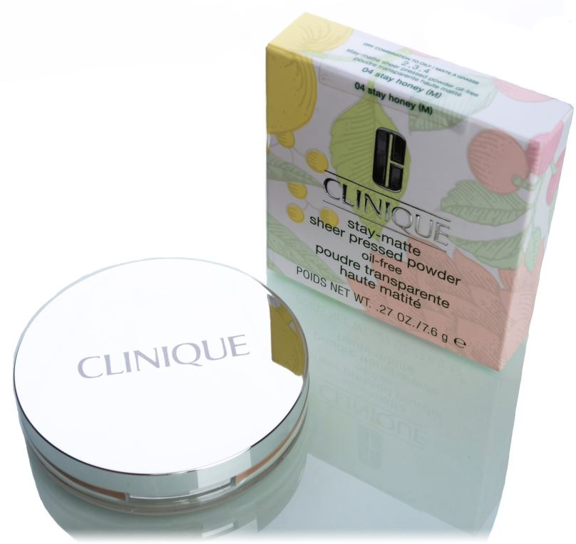 Pudr CLINIQUE Stay-Matte Sheer Pressed Powder Oil-Free 04 Stay Honey 7,6 g