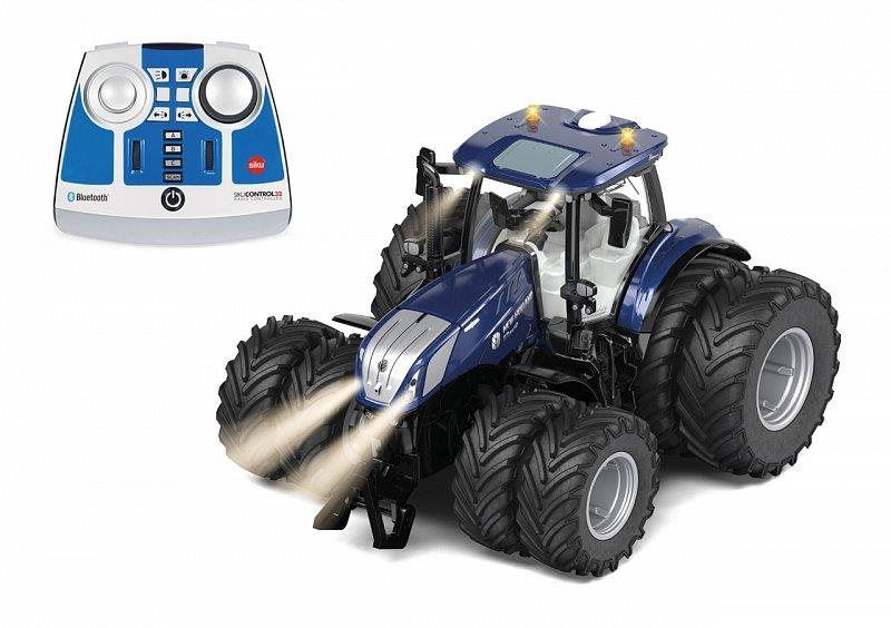 RC traktor Siku Control - Bluetooth New Holland T7.315 s dvojitými koly a dálk. ovladačem 6730