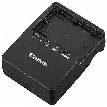 Nabíječka baterií fotoaparátů a videokamer Canon LC-E6E