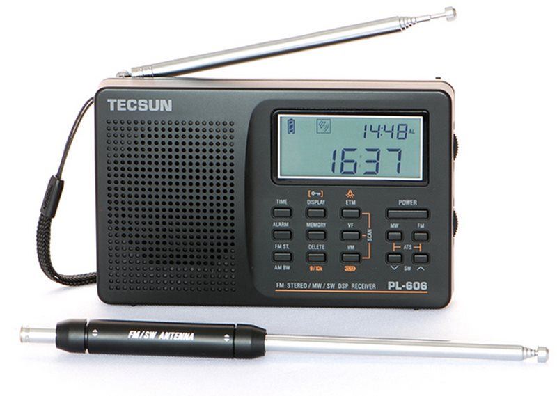 Vysílačka Tecsun PL-606 přehledový přijímač