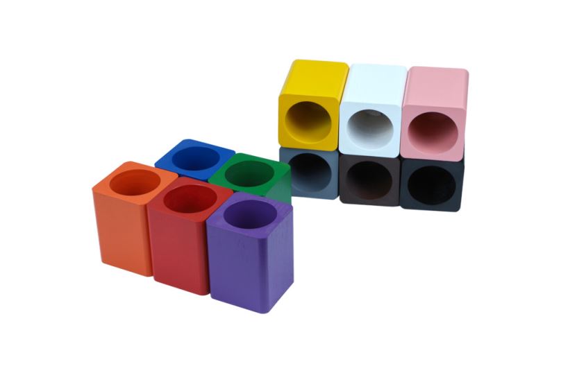 Moyo Montessori Sada 11 barevných nádobek na pastelky
