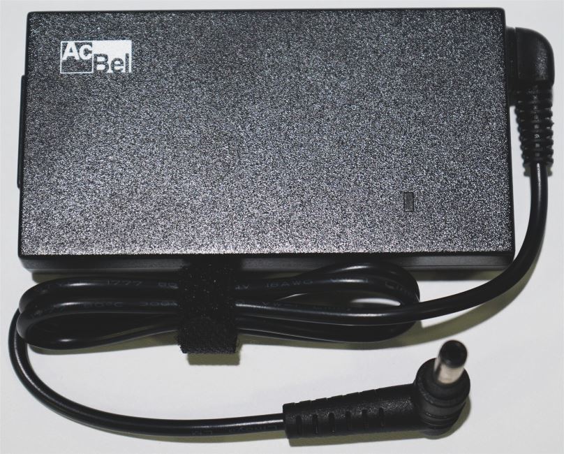Napájecí adaptér Adaptér pro Alza Ultrabook 65W černý